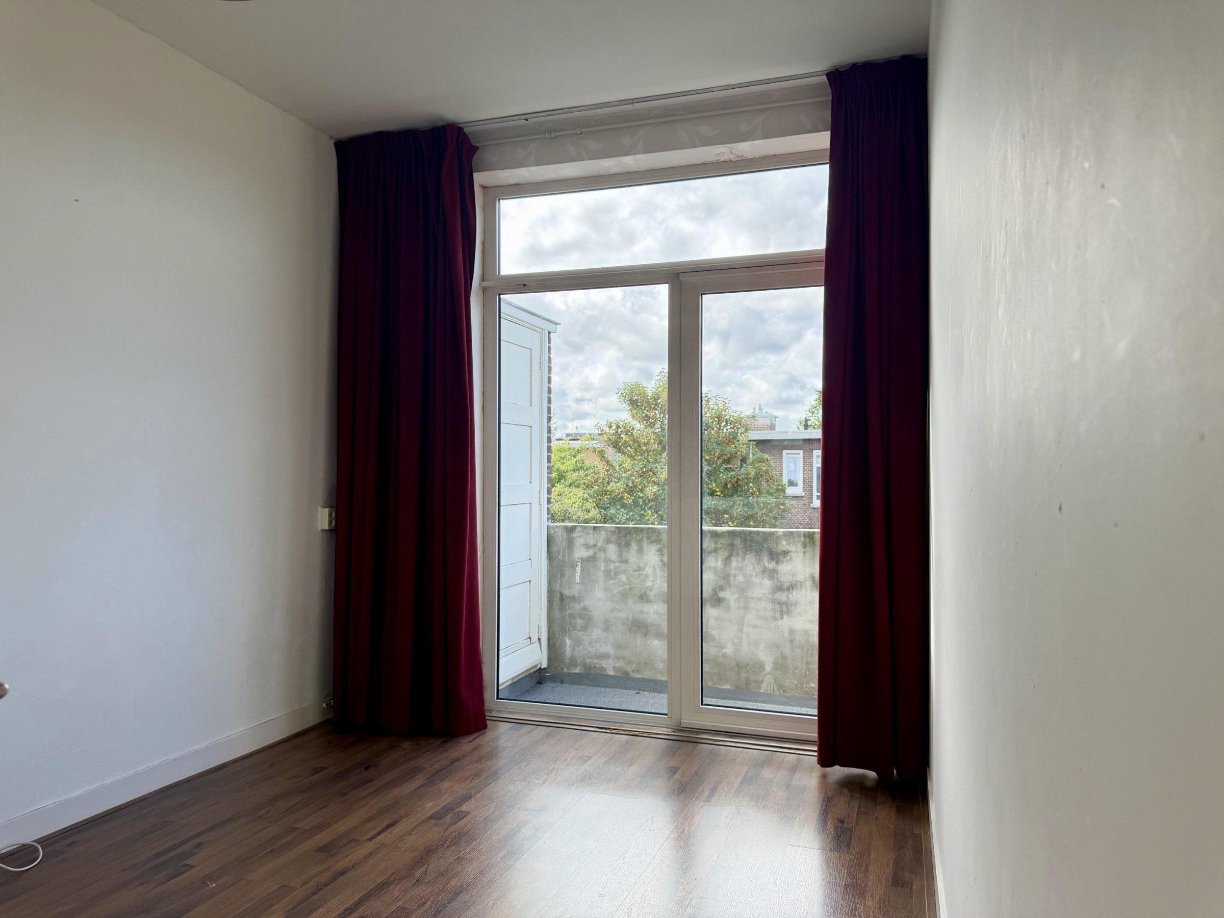 Appartement Carel Reinierszkade 10