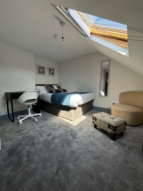 Room Milligan Road in Leicester
