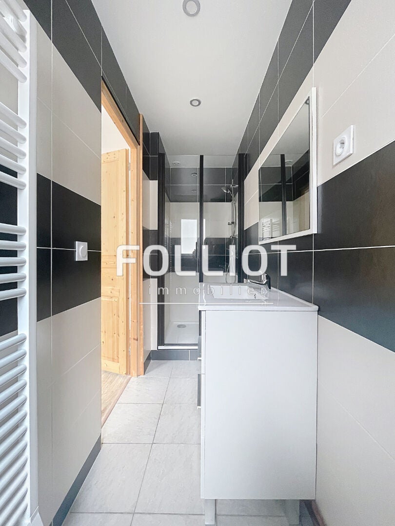 Flat Rue Auguste Briard in Villers-Bocage