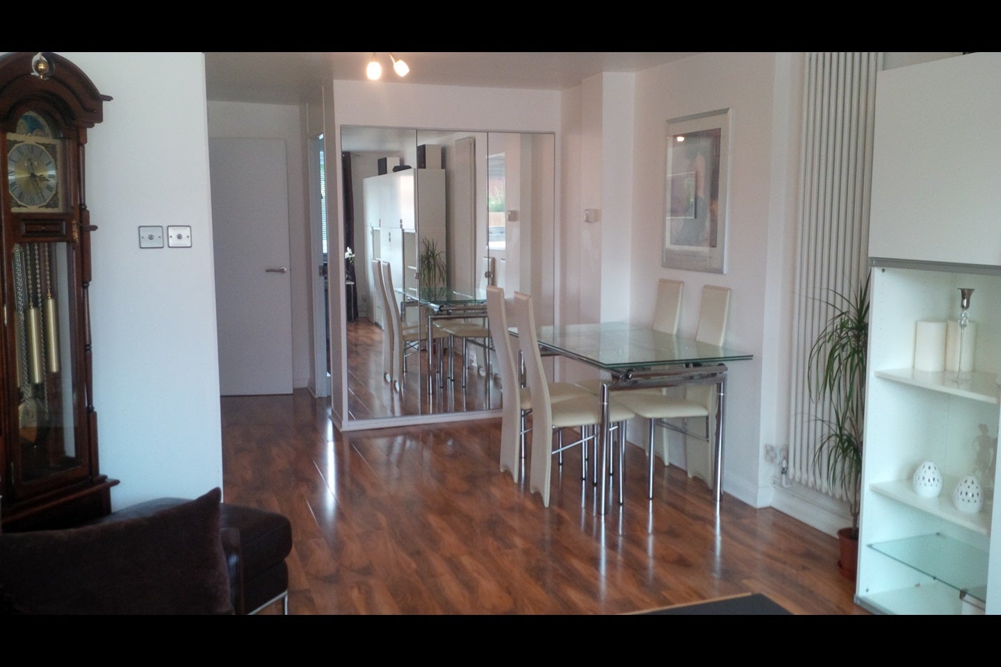 Flat Singleton Close in Greater London