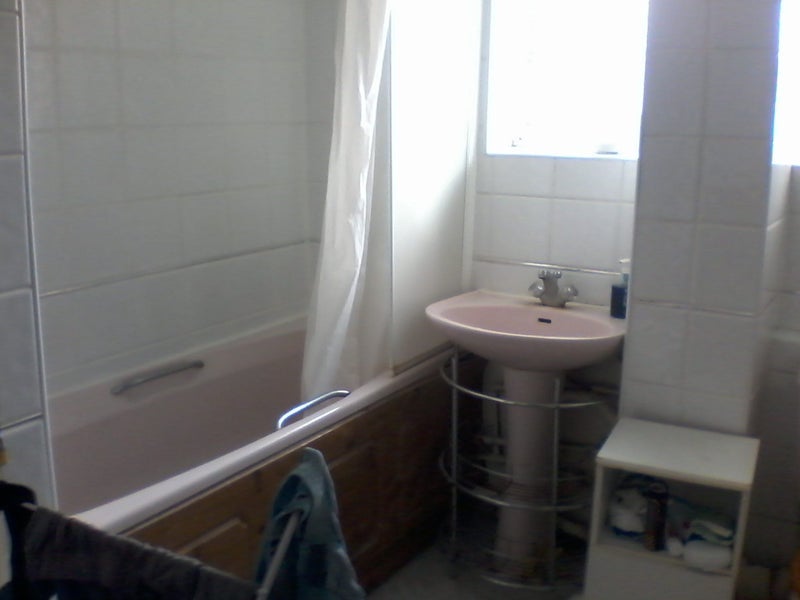 Room Martin's Road in Greater London