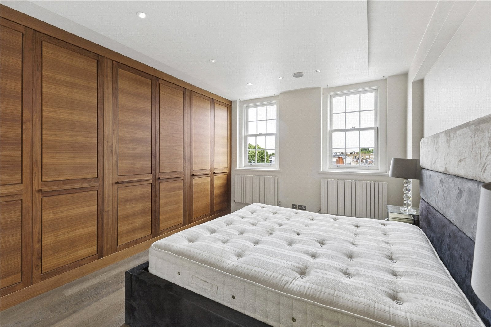 Flat Ebury Street in City of Westminster