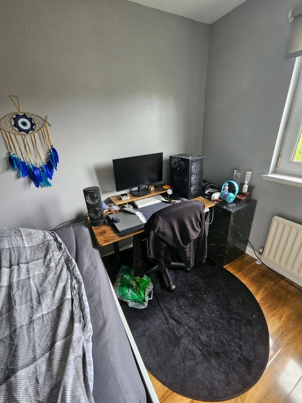 Room Auldhouse Court in Glasgow
