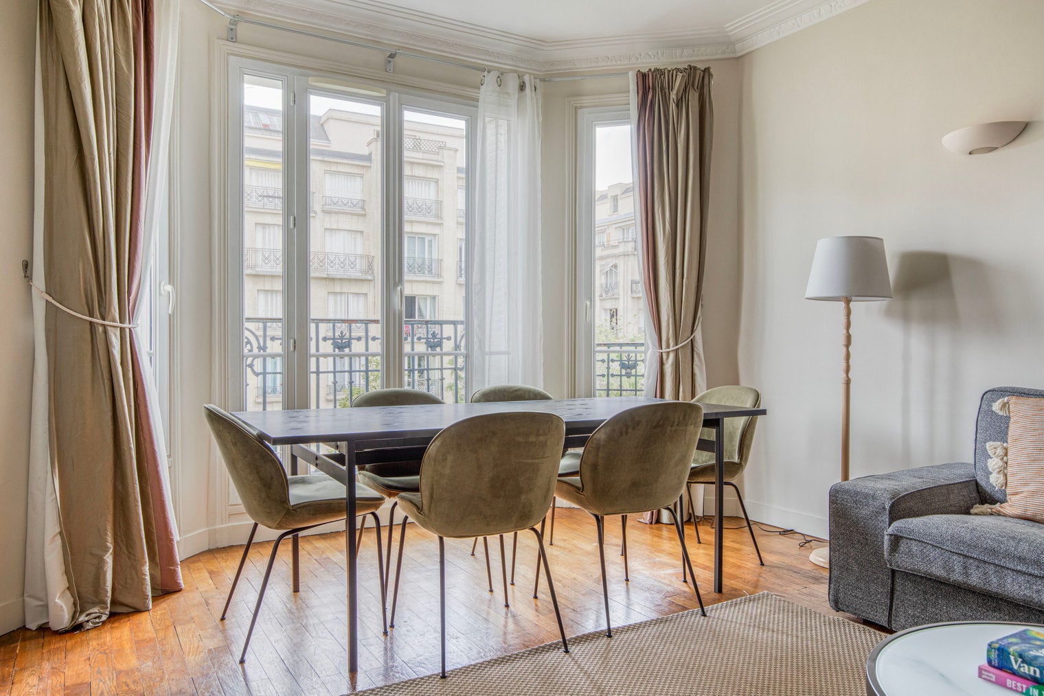 Appartement Avenue de Versailles à Paris