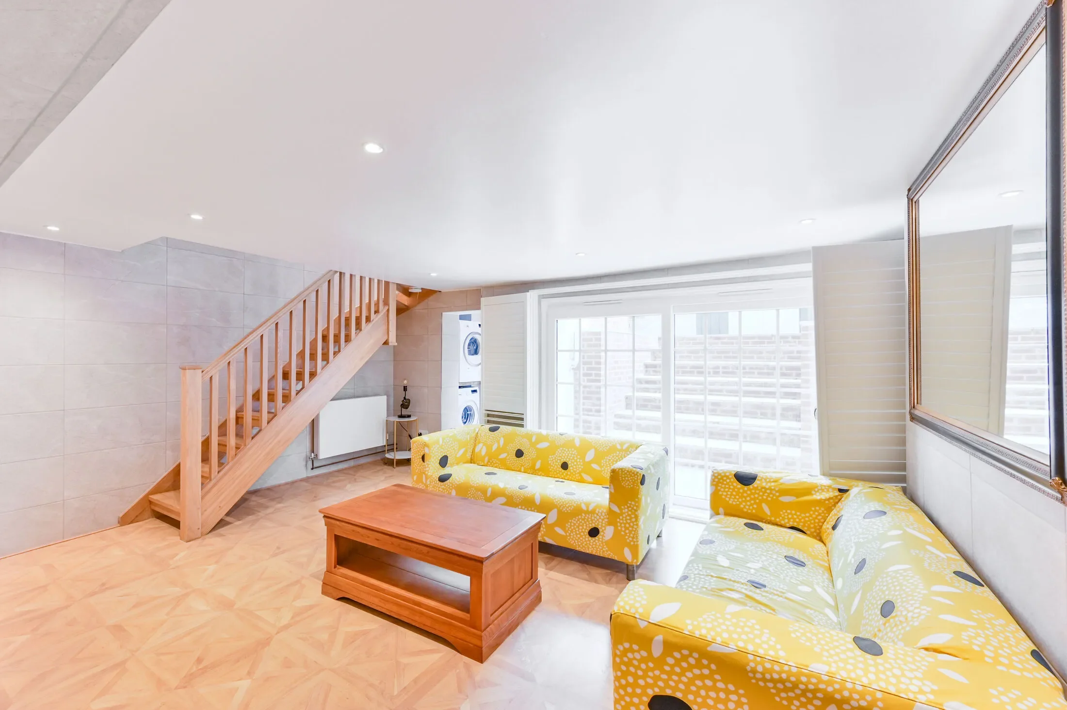 Flat Offord Road in Greater London
