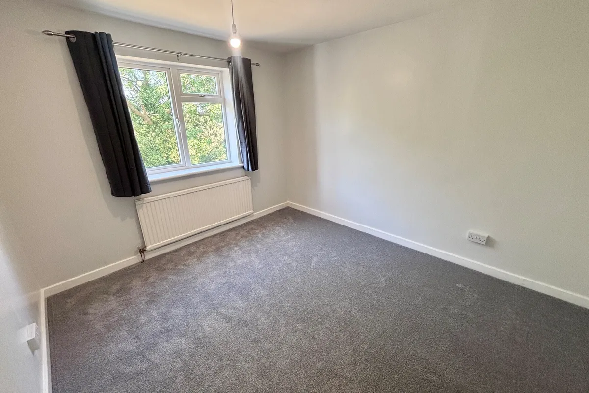 Flat Gullane Drive in Hull