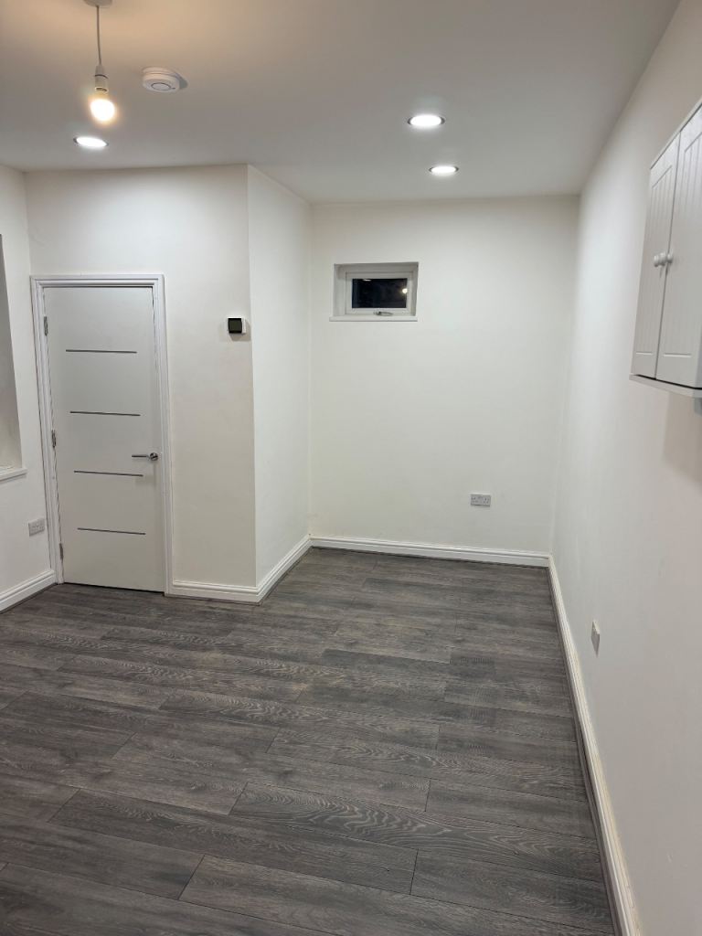 Flat Stanningley Road in Leeds