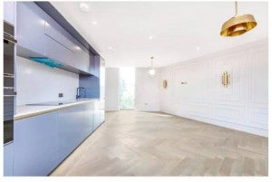 Flat Edith Row in Greater London