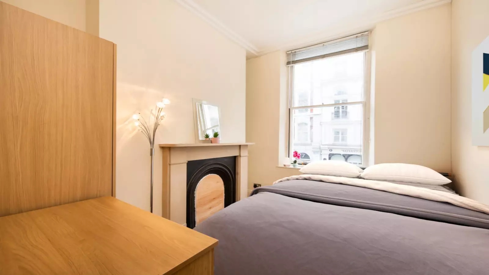 Flat Long Acre in City of Westminster