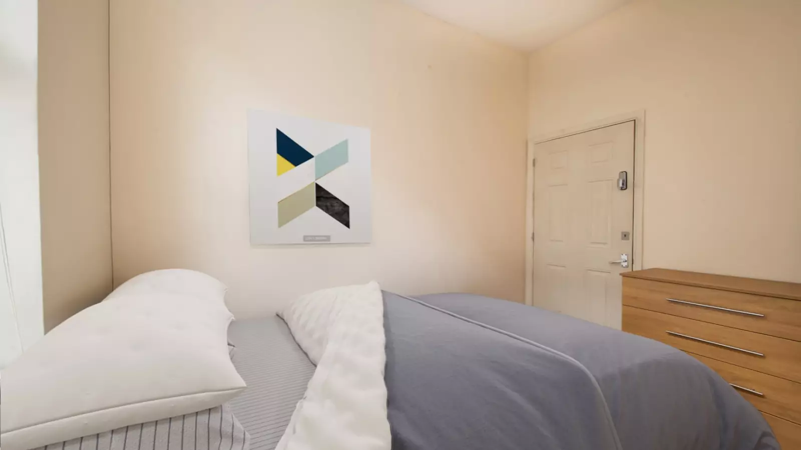 Flat Long Acre in City of Westminster