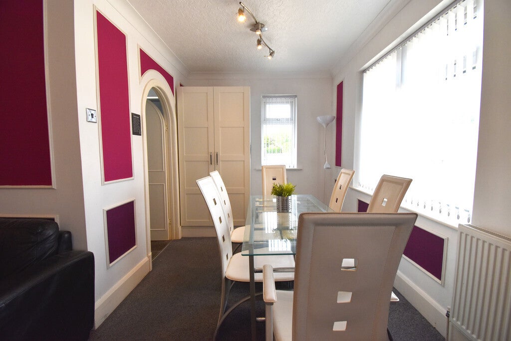 Flat Daventry Road in Coventry