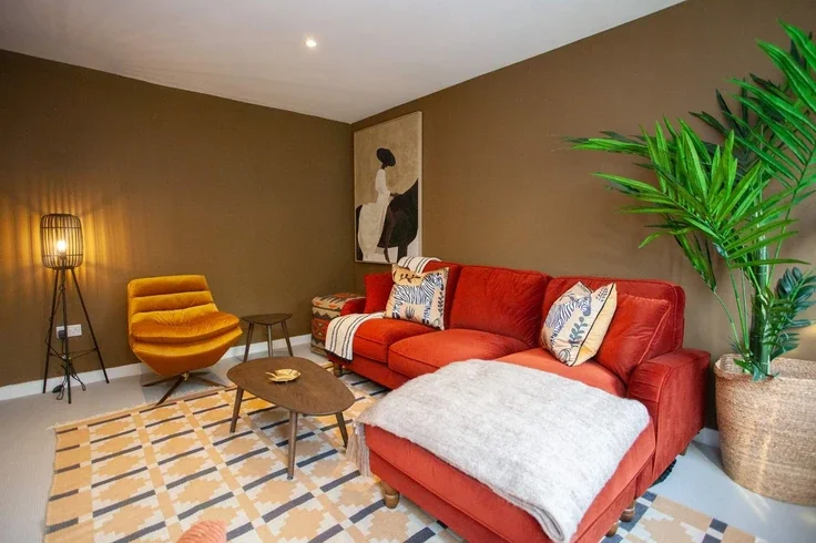 Flat Merryland Place in Glasgow