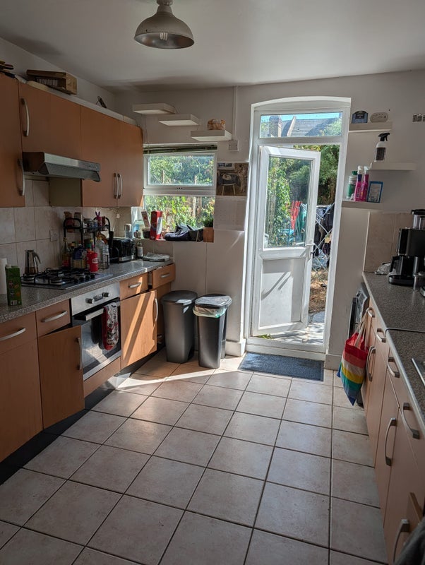 Room Beresford Road in Greater London
