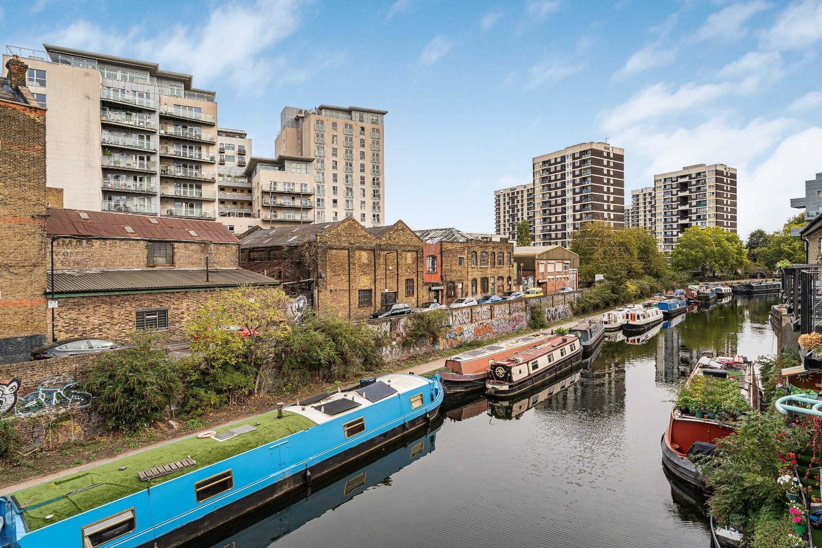 Flat Branch Place in Greater London