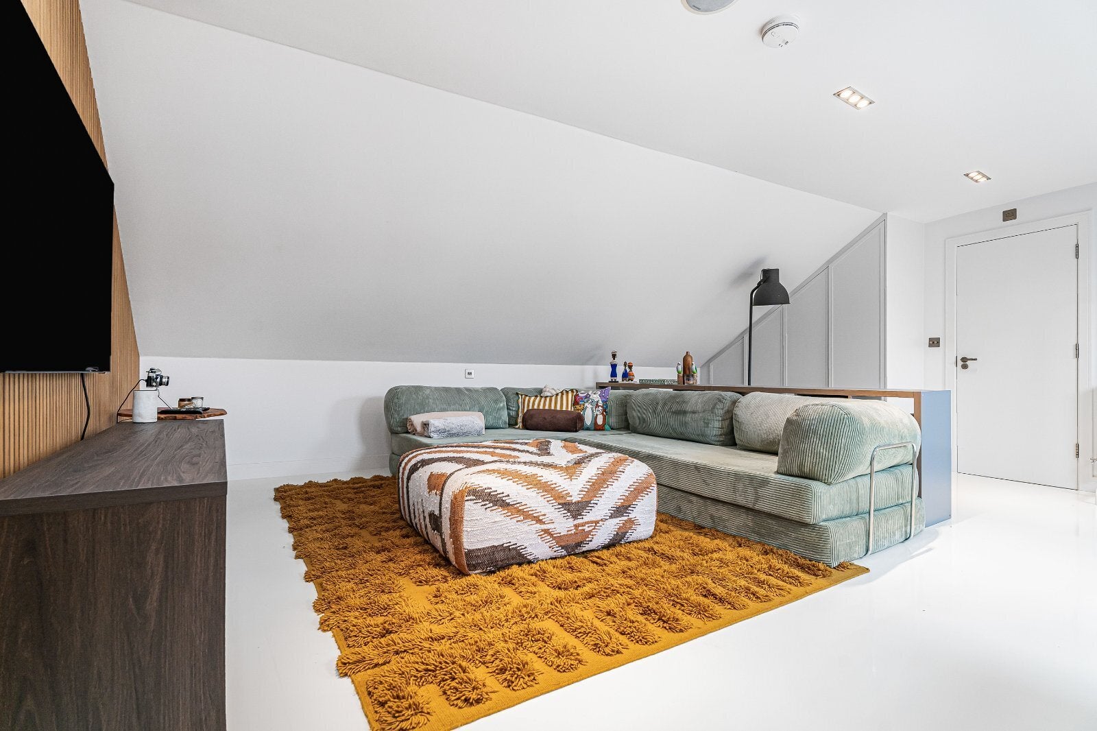 Flat Branch Place in Greater London