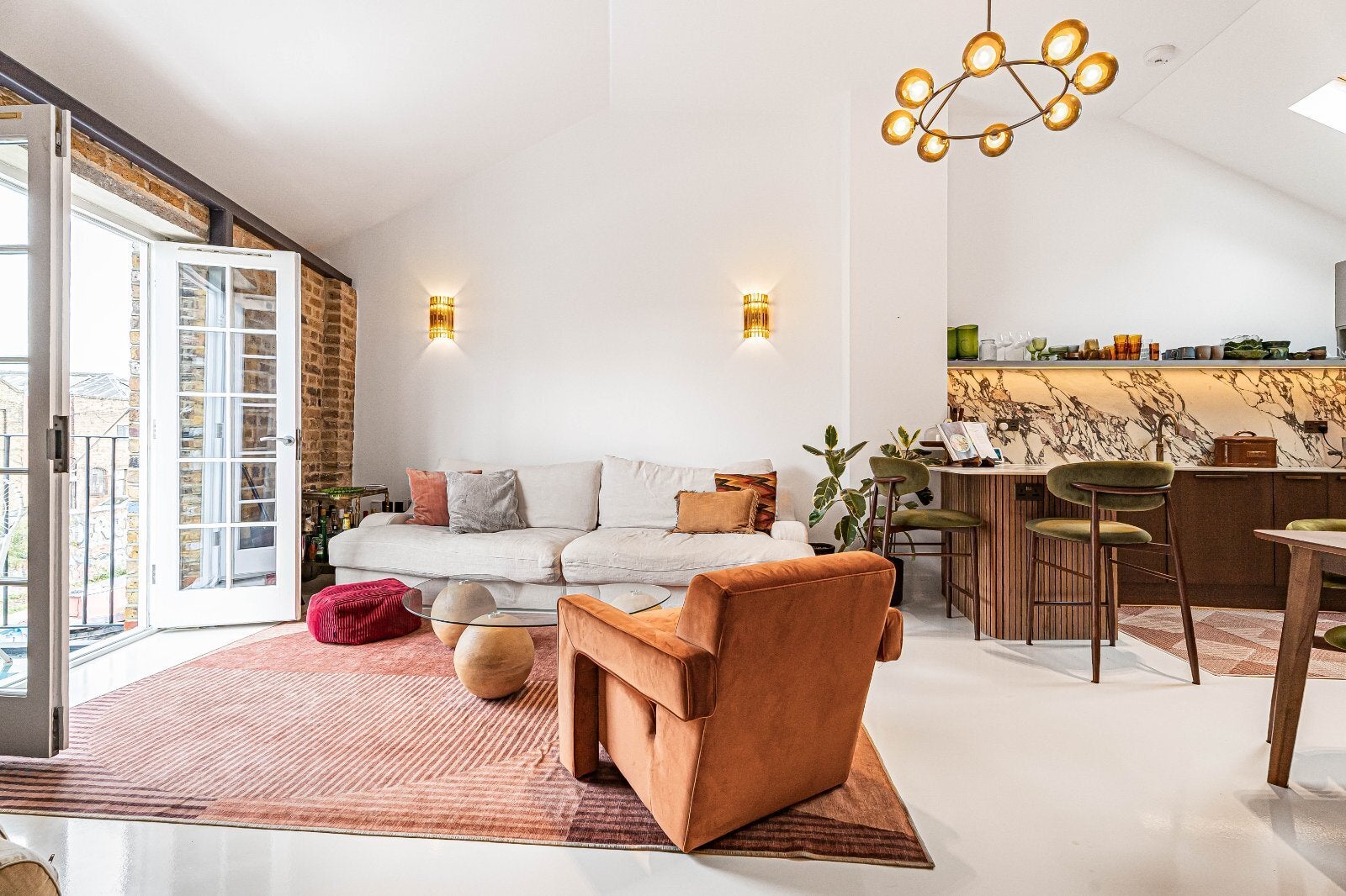 Flat Branch Place in Greater London