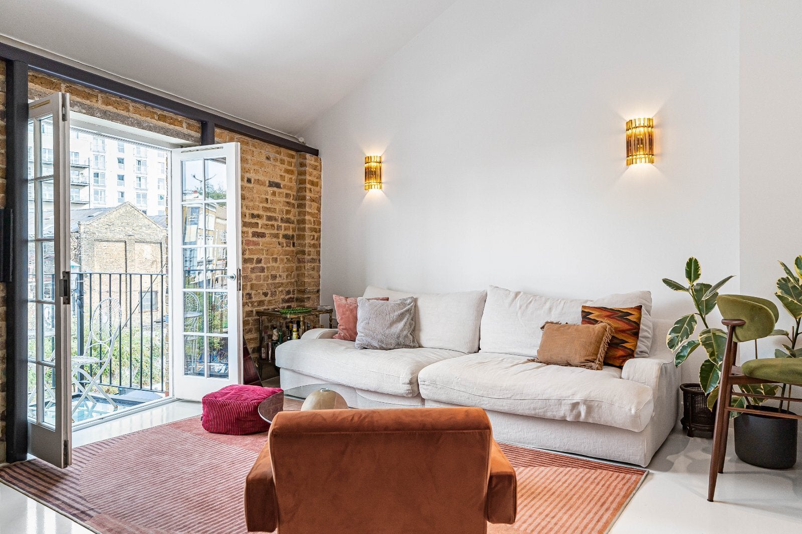 Flat Branch Place in Greater London