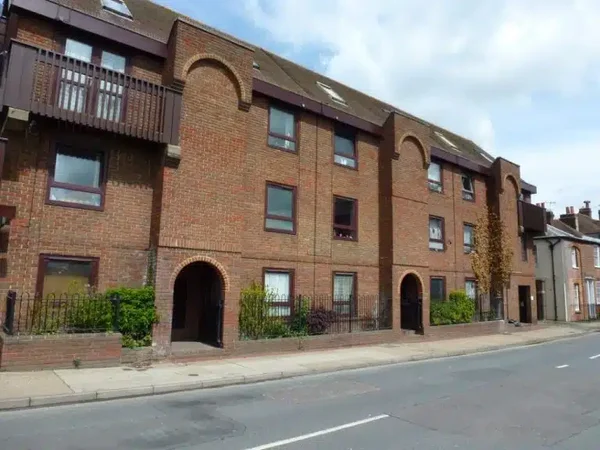 Flat Rheims Way in Canterbury