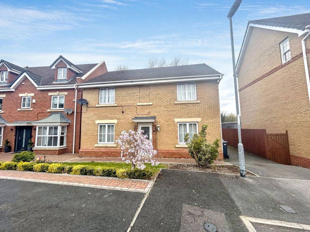 House Broadmeadows Close in Blaydon