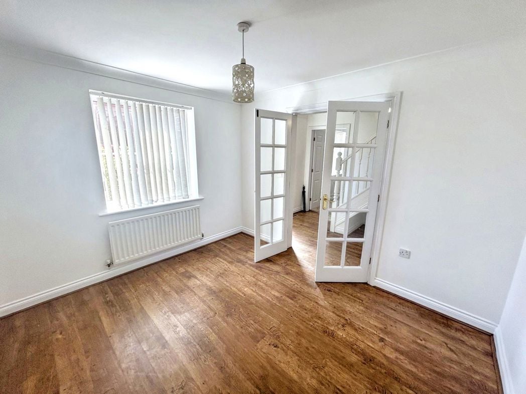 House Broadmeadows Close in Blaydon