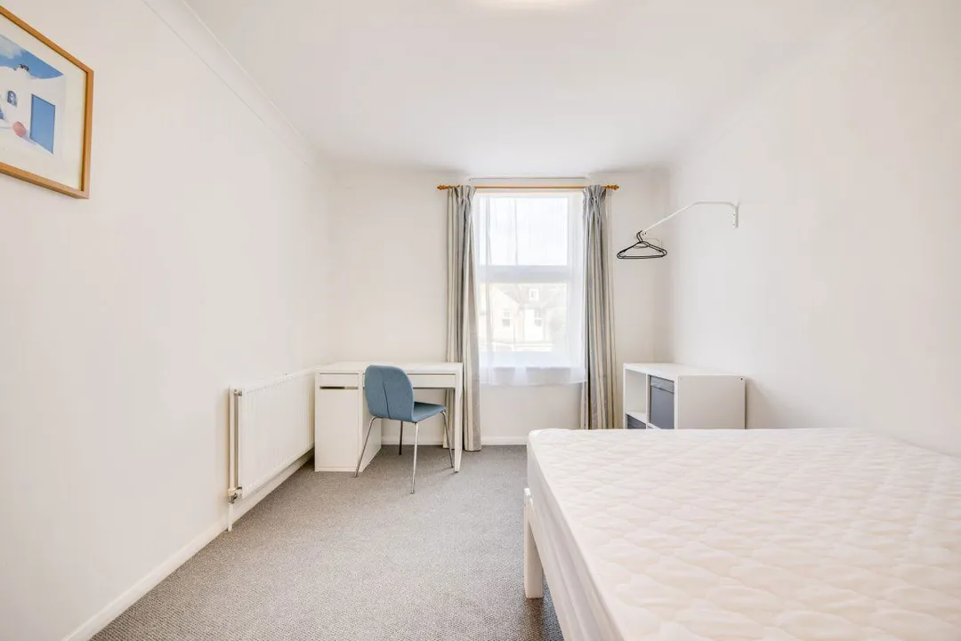 Room York Road in Canterbury