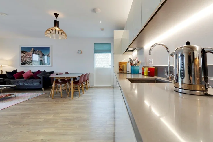 Flat Hawkey Road in Cambridge