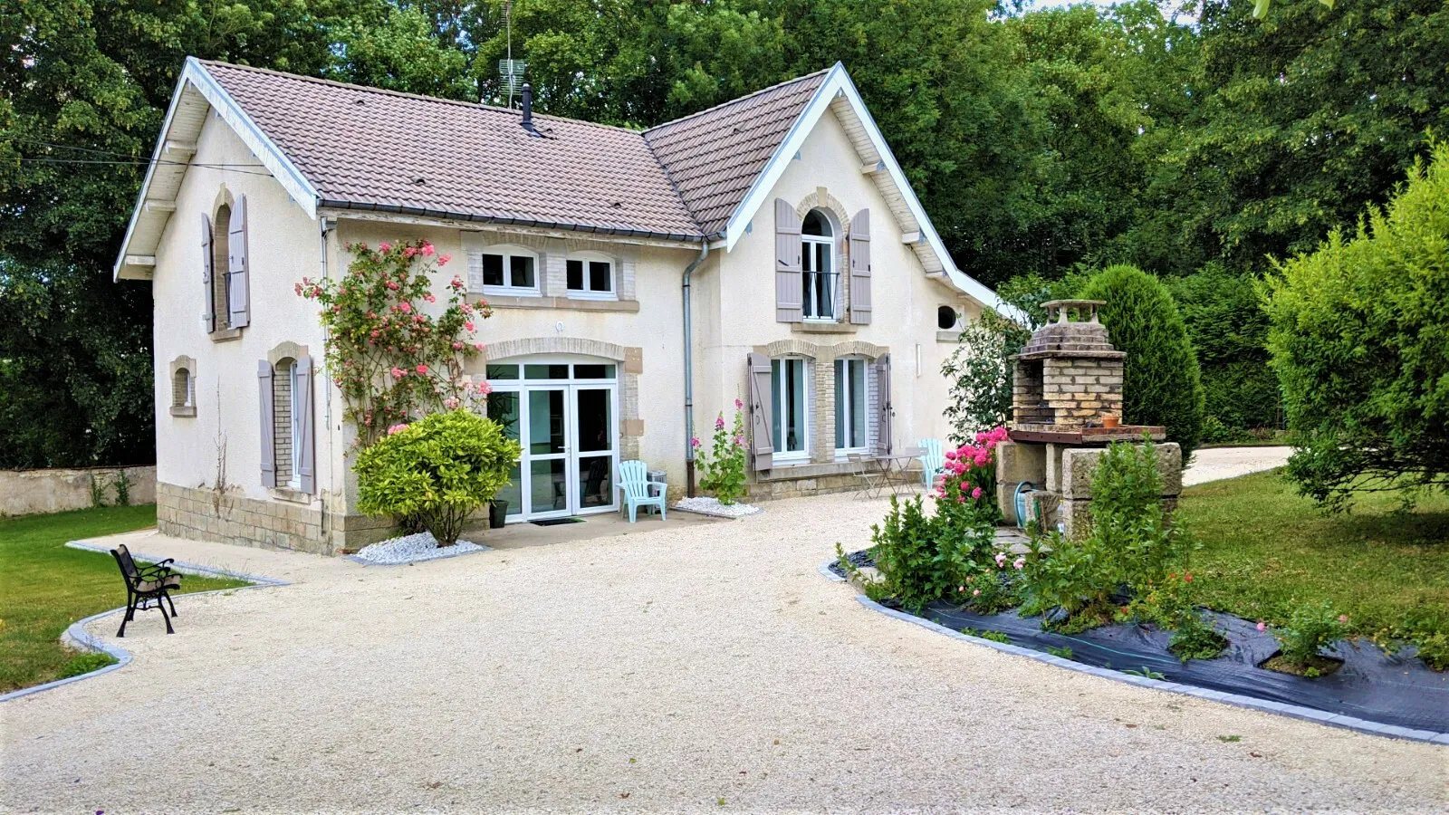 Flat Rue du Onze Septembre in Contrexéville