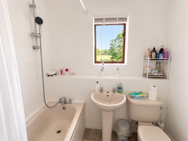 Room Oakmead Place in Greater London