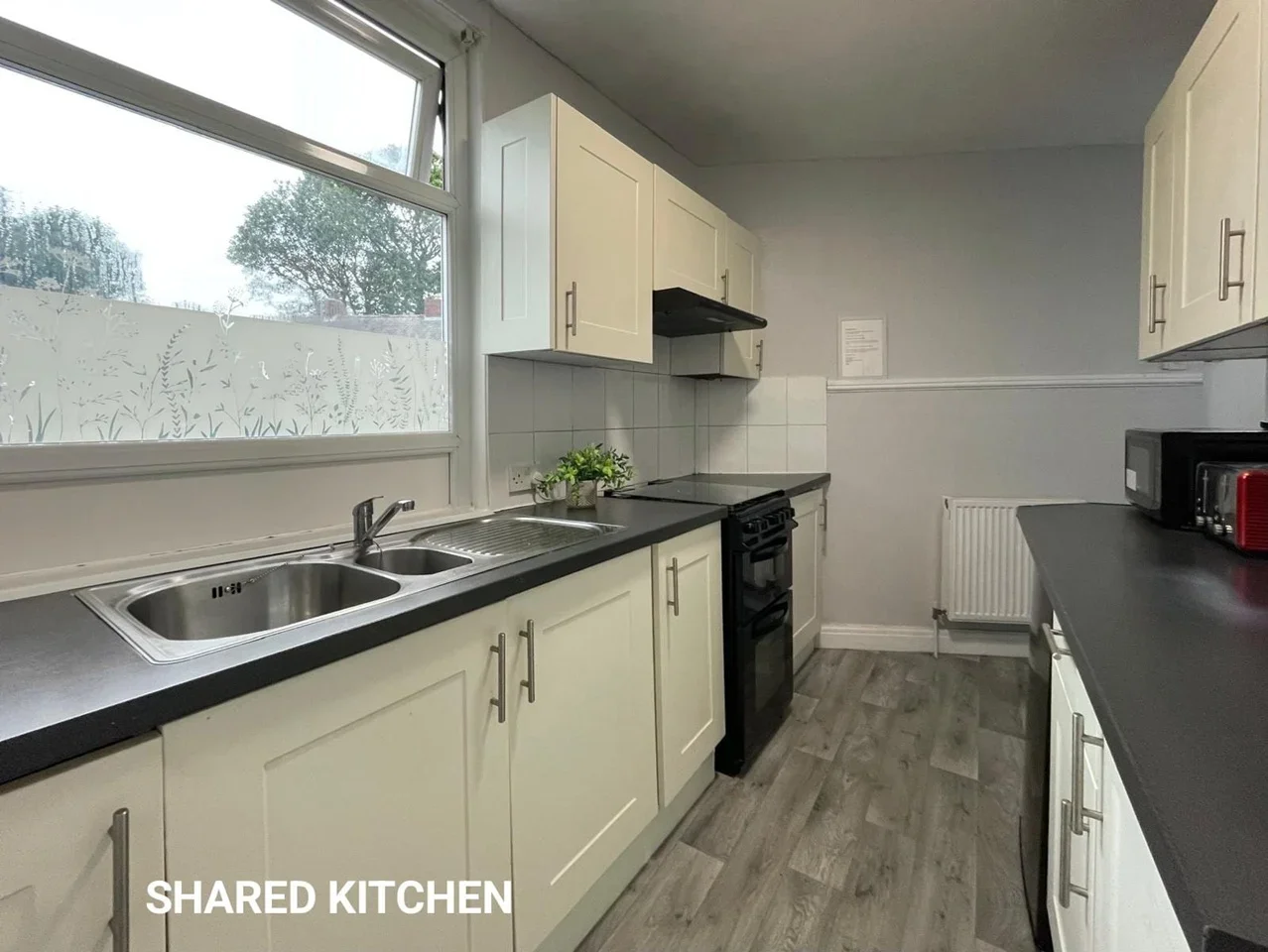 Room Vesper Road in Leeds