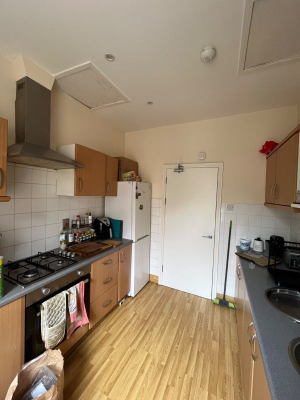 Room Beaufort Road in Bristol