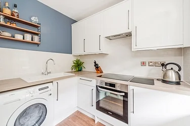 Flat Allitsen Road in City of Westminster