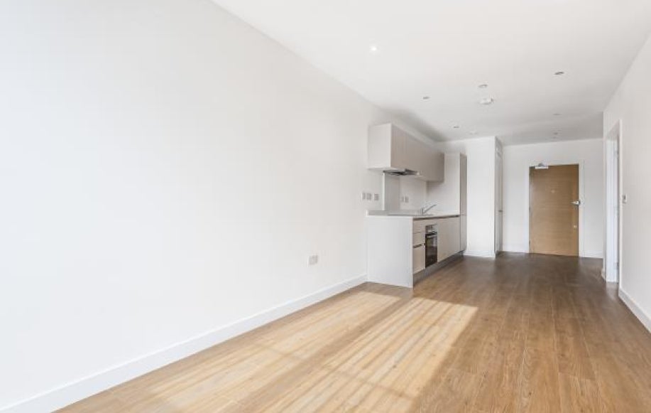 Flat Bond Way in Bracknell