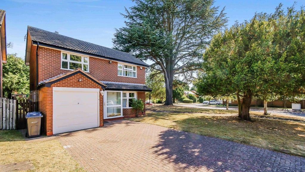 House Pavenham Drive in Birmingham
