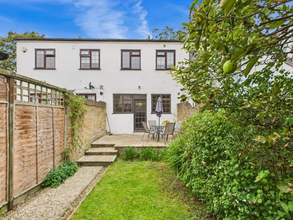 House Lower Road in Chalfont St Peter