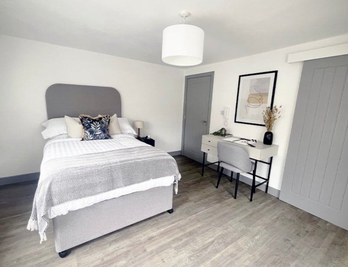 Room Bayham Street in Greater London