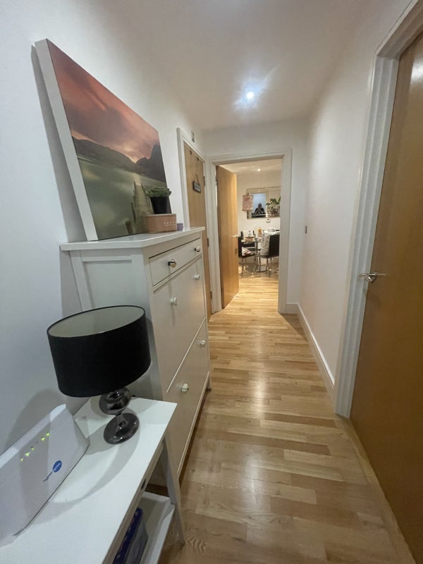 Room Lanterns Way in Greater London