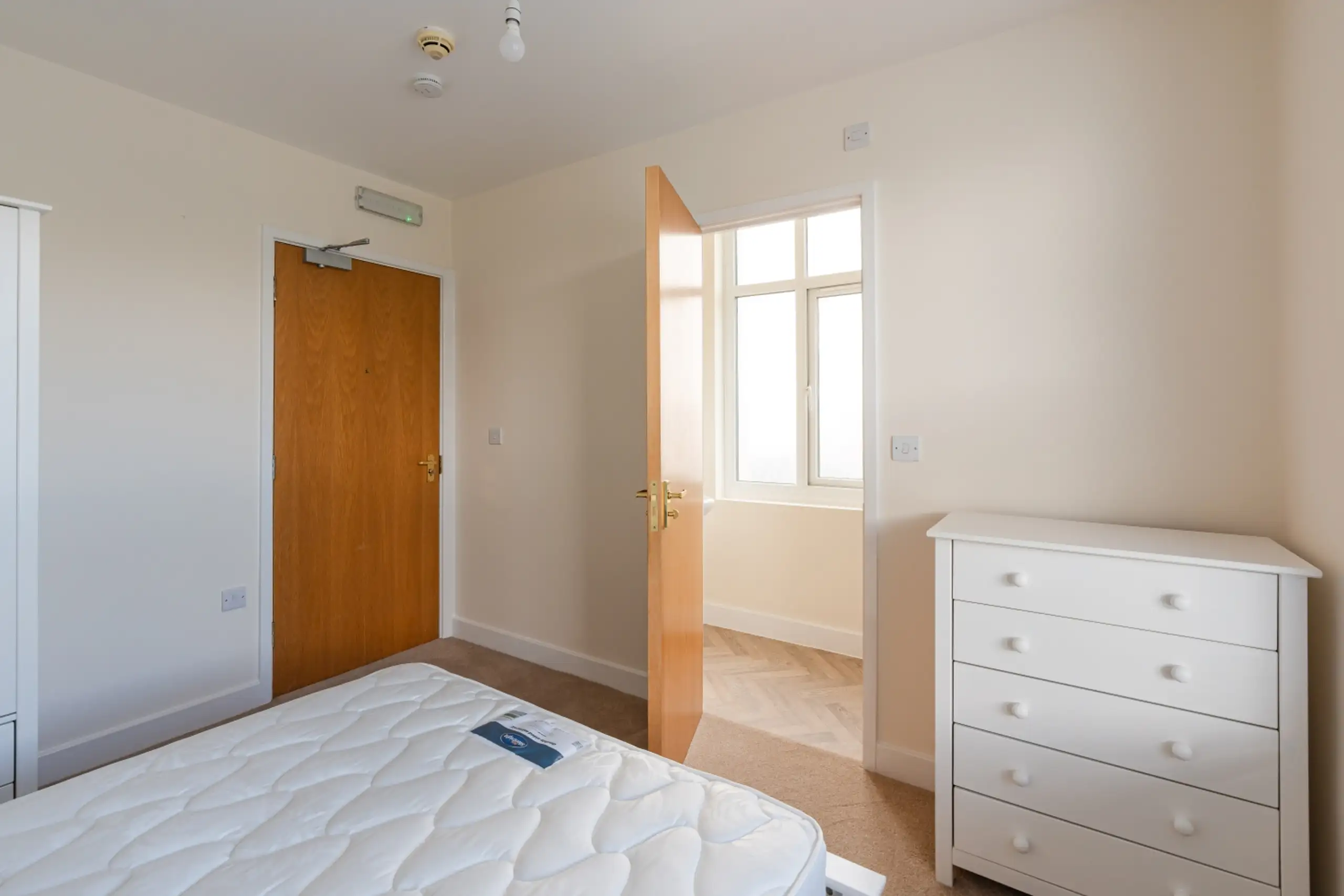 Room Marsh Road in Oxford