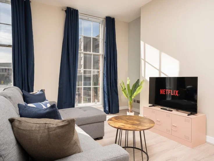 Flat Lord Nelson Street in Liverpool