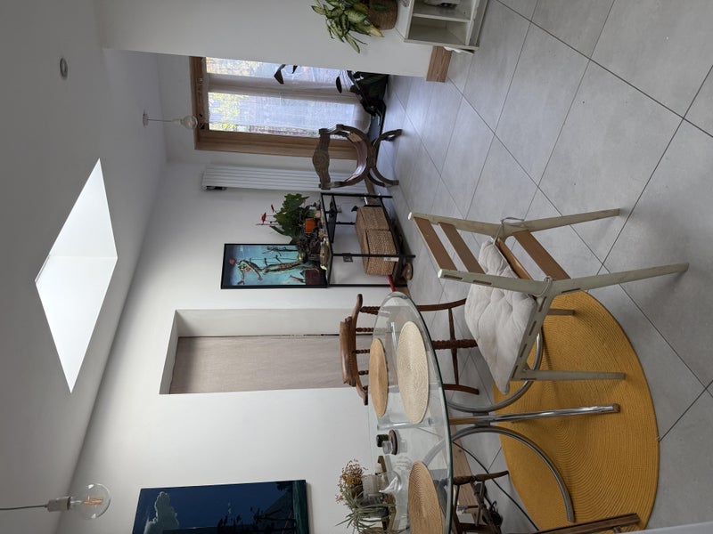 Room Thornhill Road in Greater London