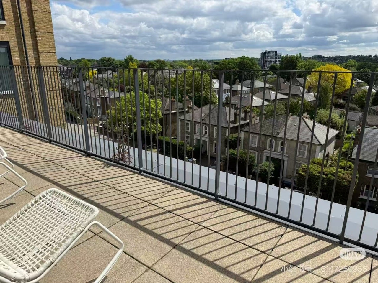 Flat Wheatfield Way in Greater London