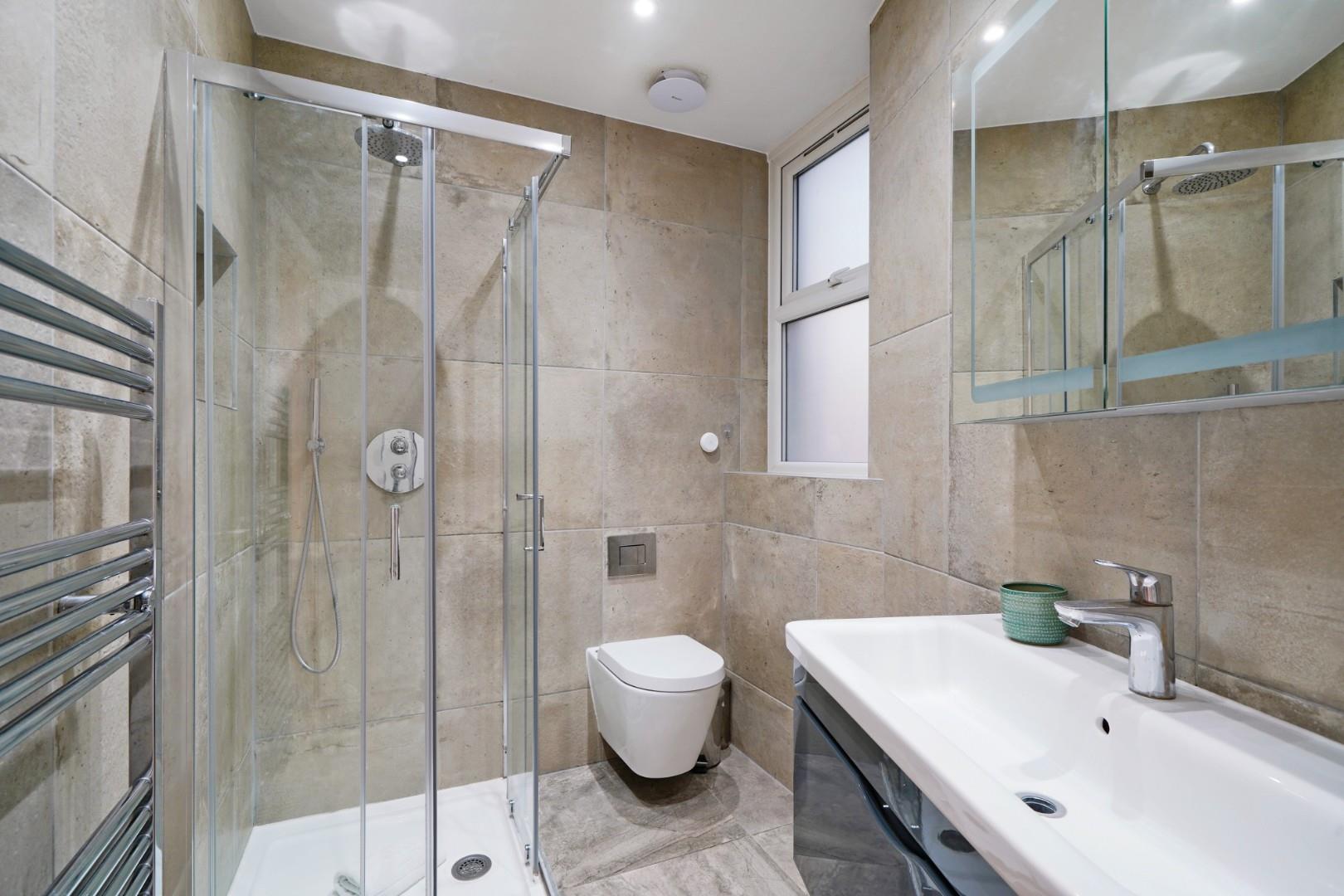 Flat Muswell Hill Broadway in Greater London