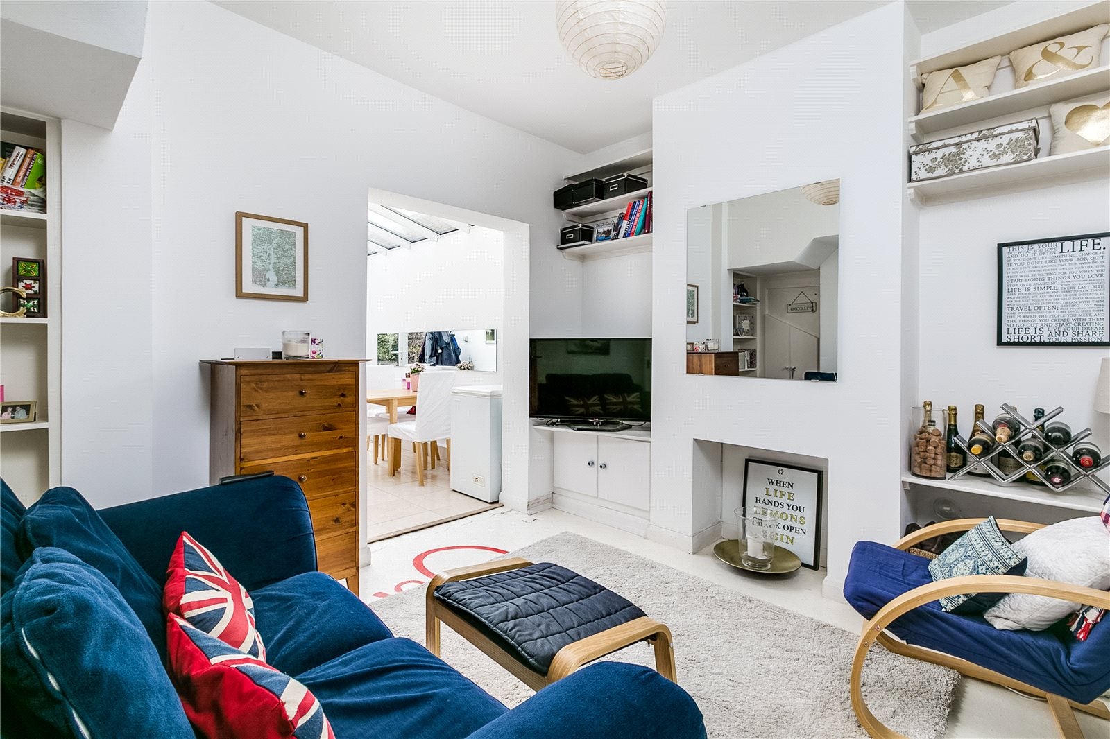 Flat Cardross Street in Greater London