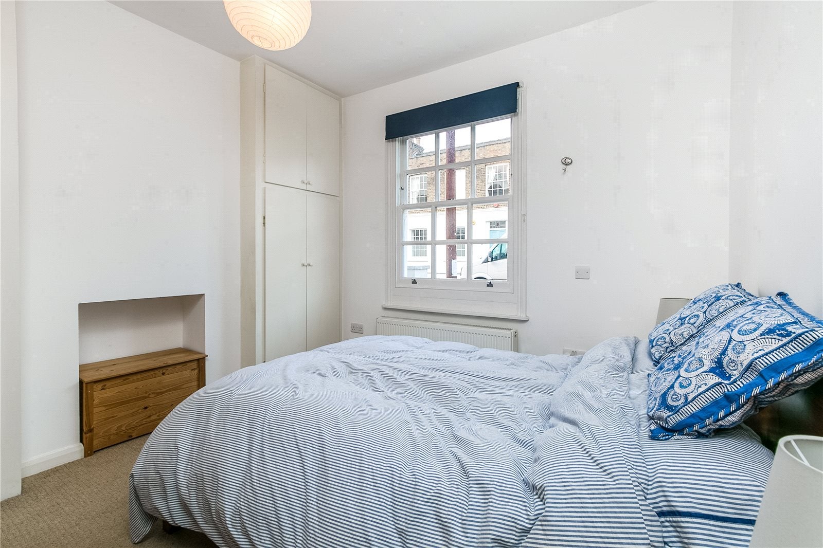 Flat Cardross Street in Greater London