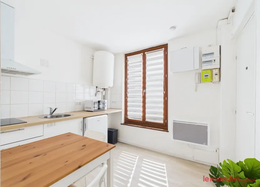 Chambre Rue Docteur Thomas à Reims