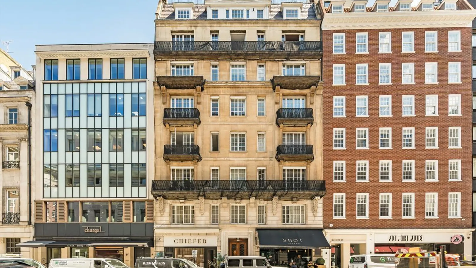 Flat Berkeley Street in City of Westminster