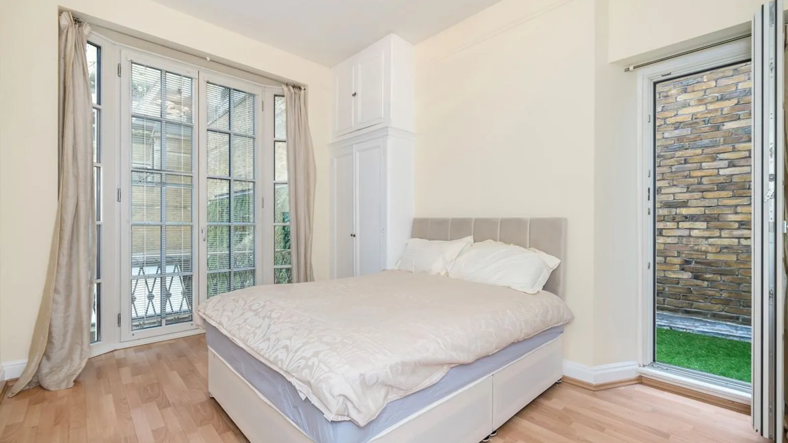 Flat Berkeley Street in City of Westminster