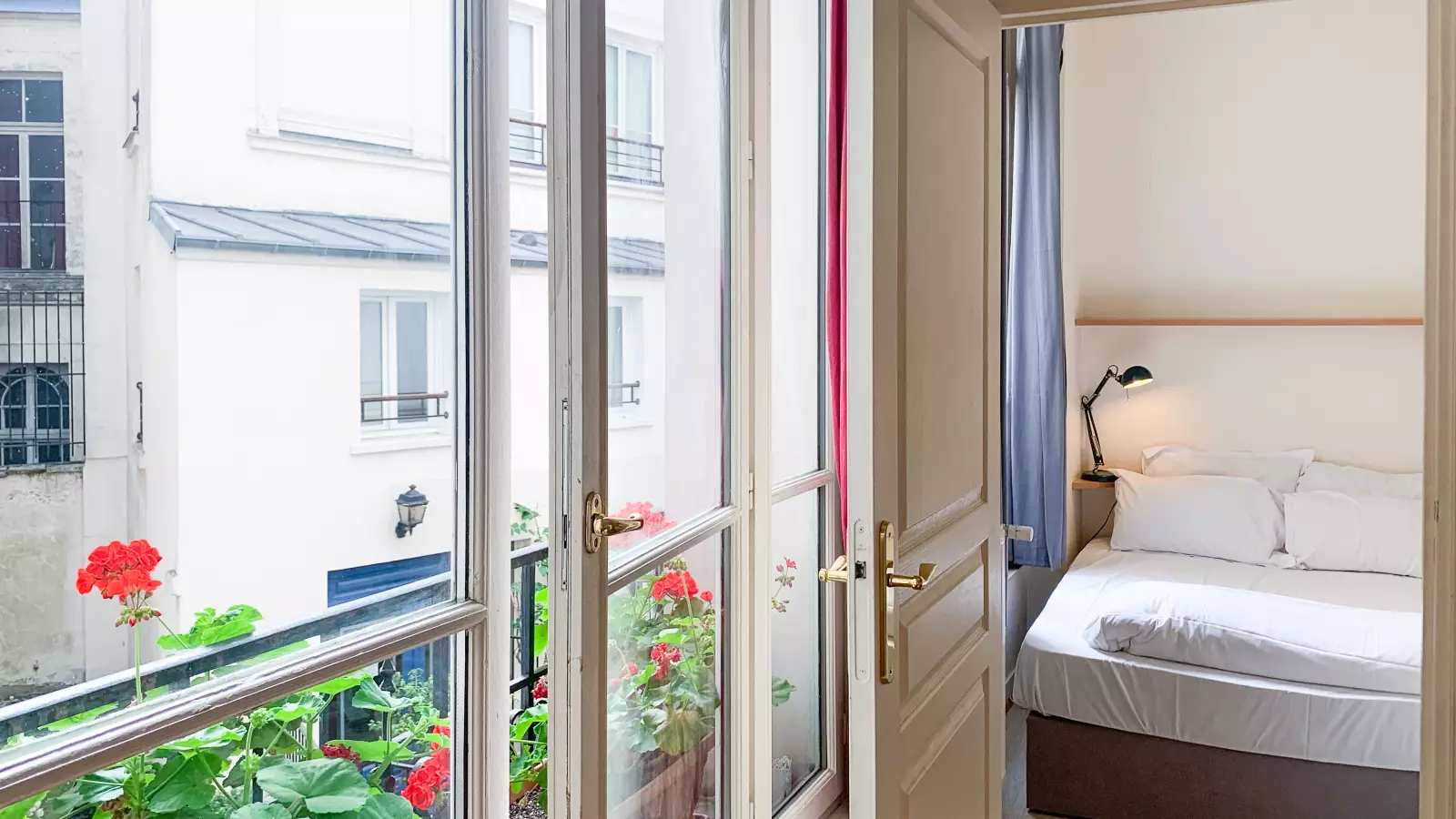 Appartement Rue Roquépine à Paris