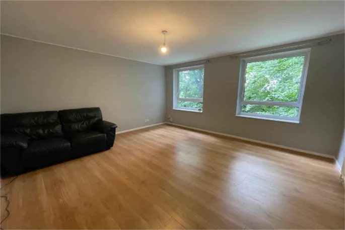 Flat Redcliffe Gardens in Nottingham