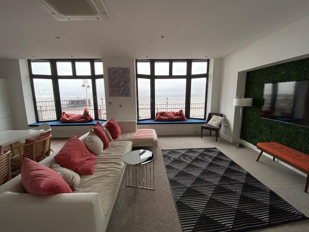 Flat The Esplanade in Penarth