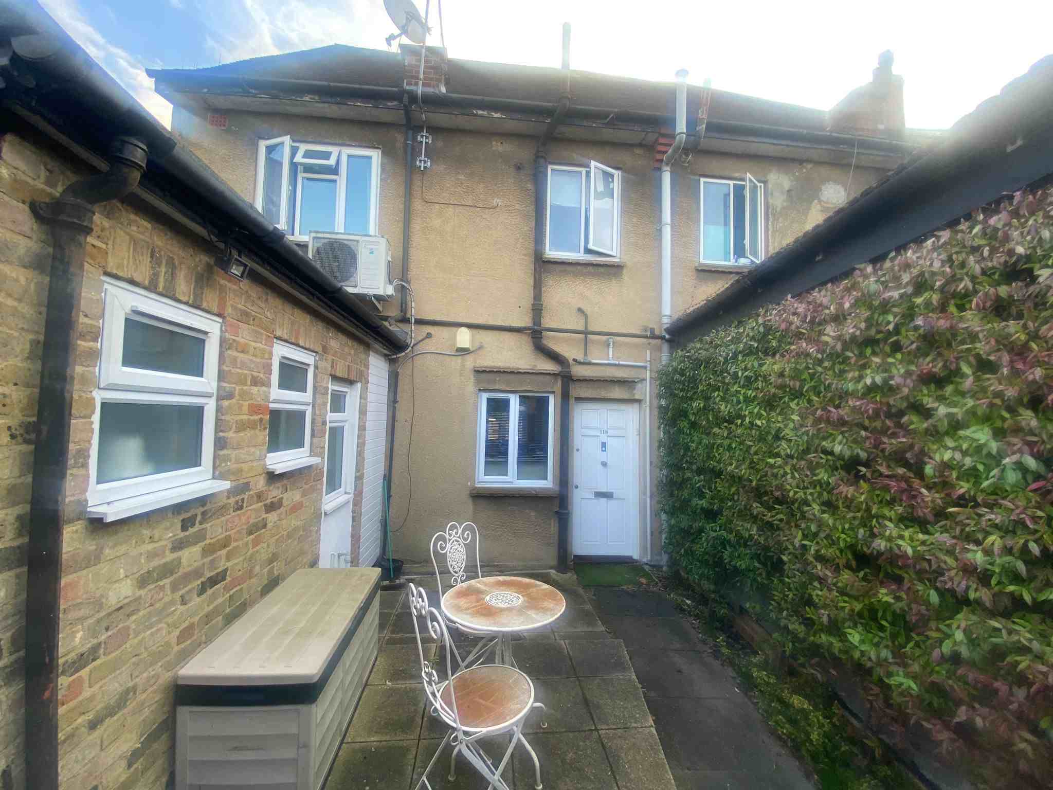 House High Street in Hertsmere